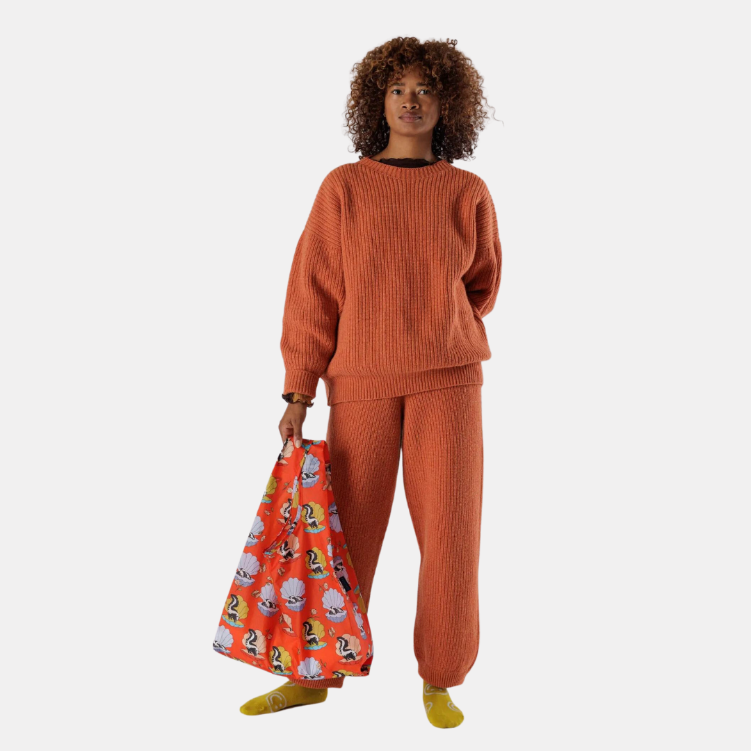 Half Shell Skunk Standard Baggu