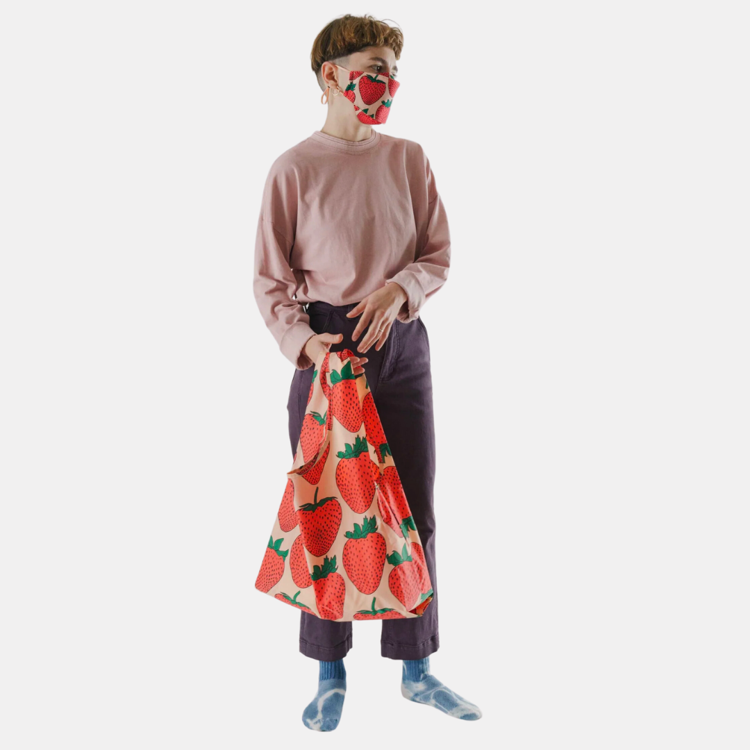Strawberry Standard Baggu