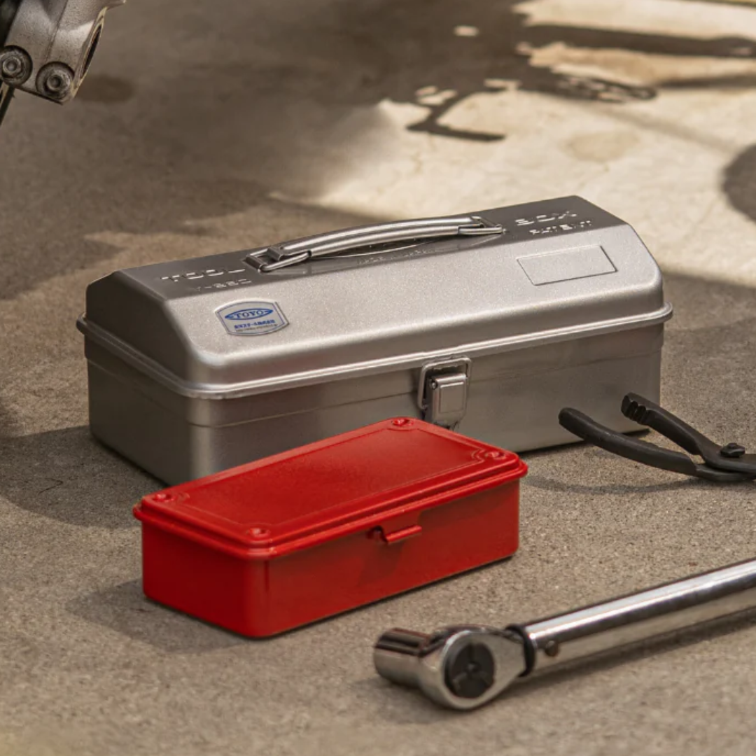 Red Toyo T-190 Toolbox