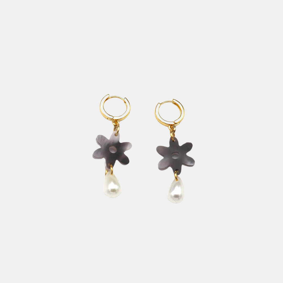 Daisy Pearl Drop Earrings