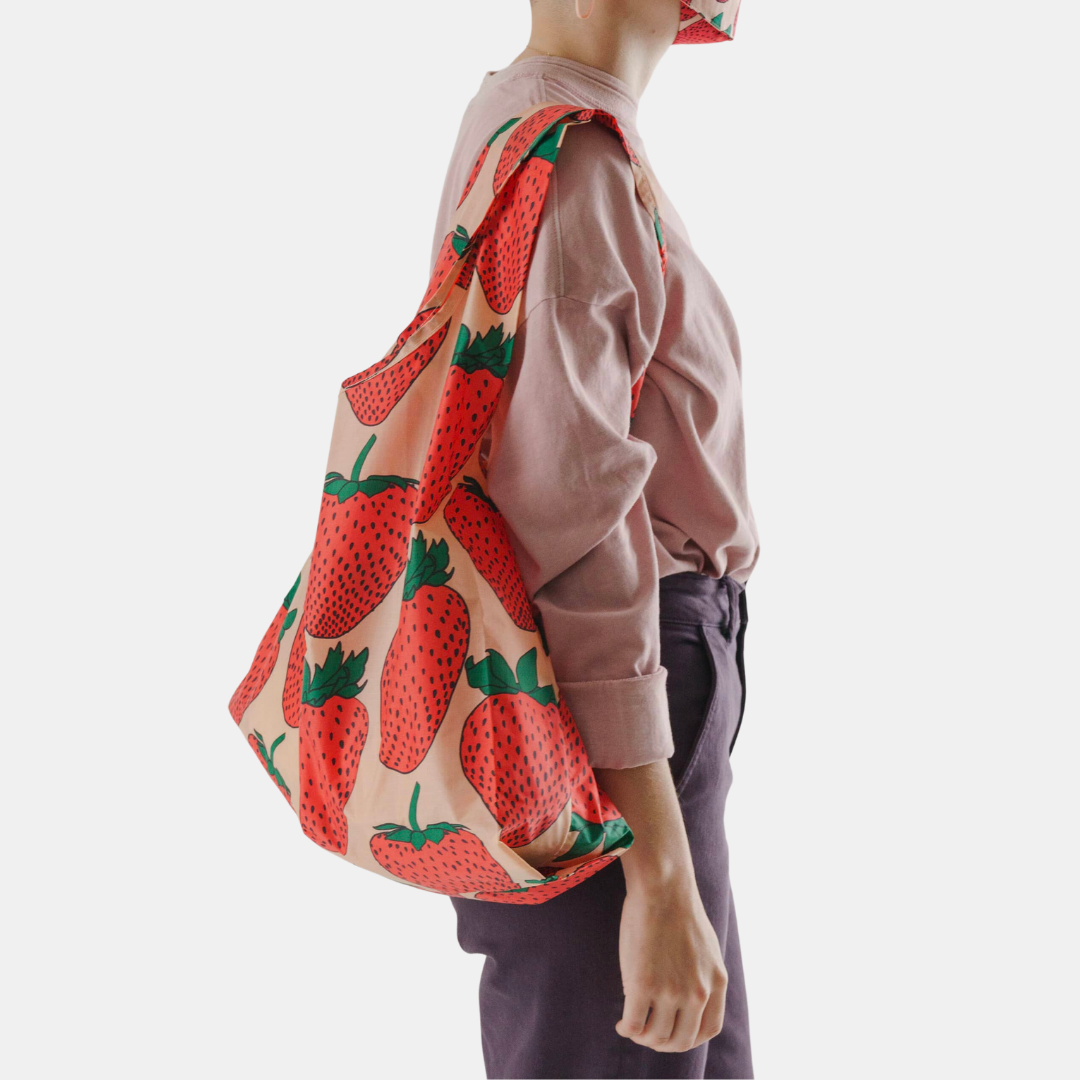 Strawberry Standard Baggu