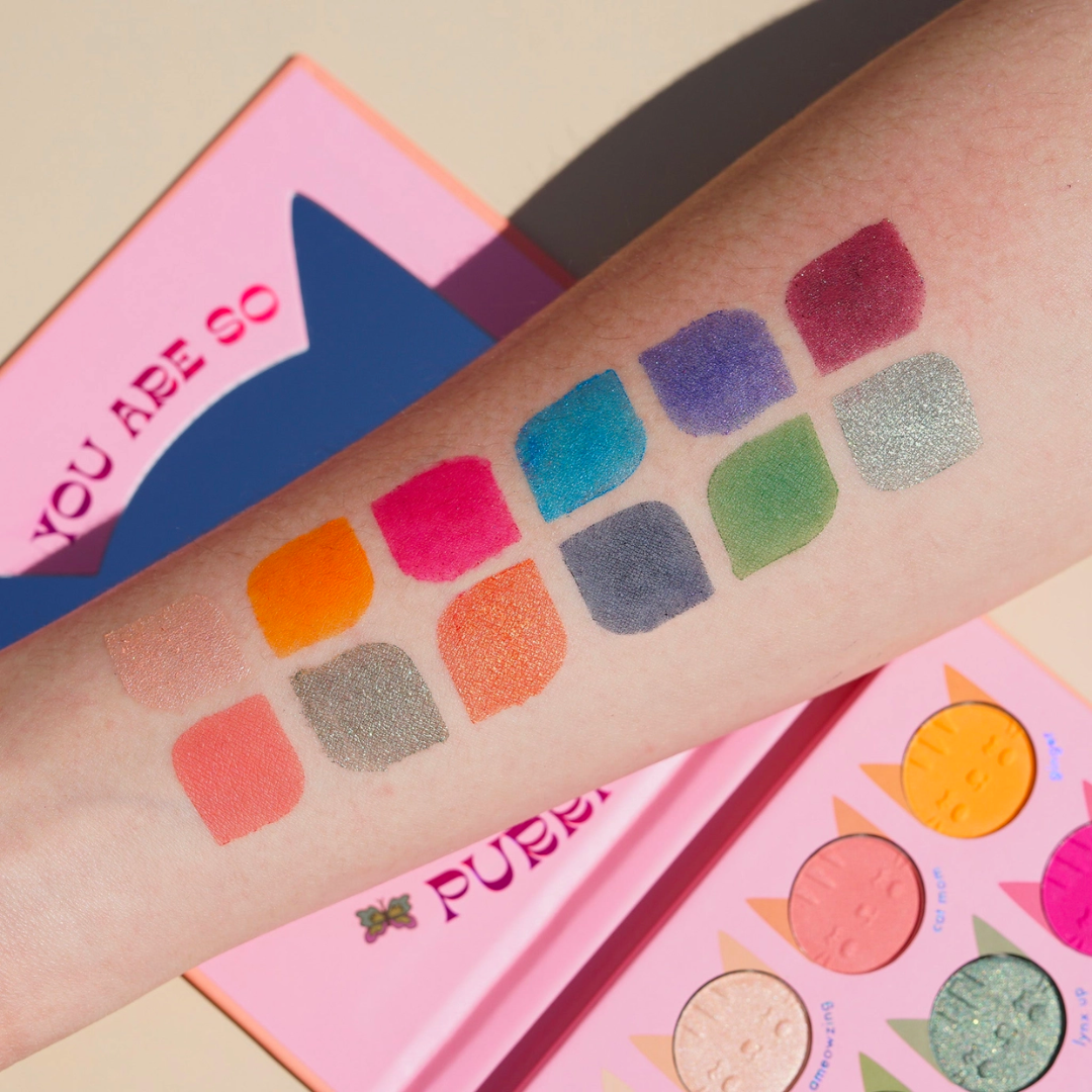 Moment To Paws Eyeshadow Palette