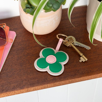 Green Daisy Keyring