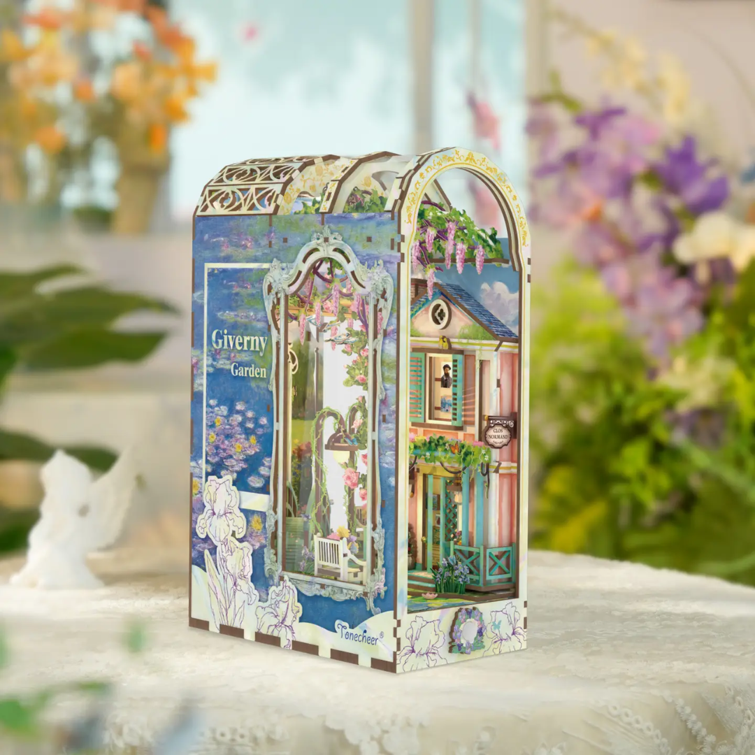 Giverny Garden Book Nook DIY Miniature Kit