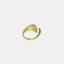 Load image into Gallery viewer, Oval Signet Ring