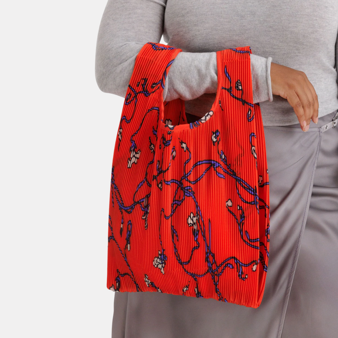 Red Snapdragon Pleated Baggu