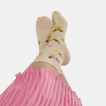 Load image into Gallery viewer, Tapestry Floral Crew Socks