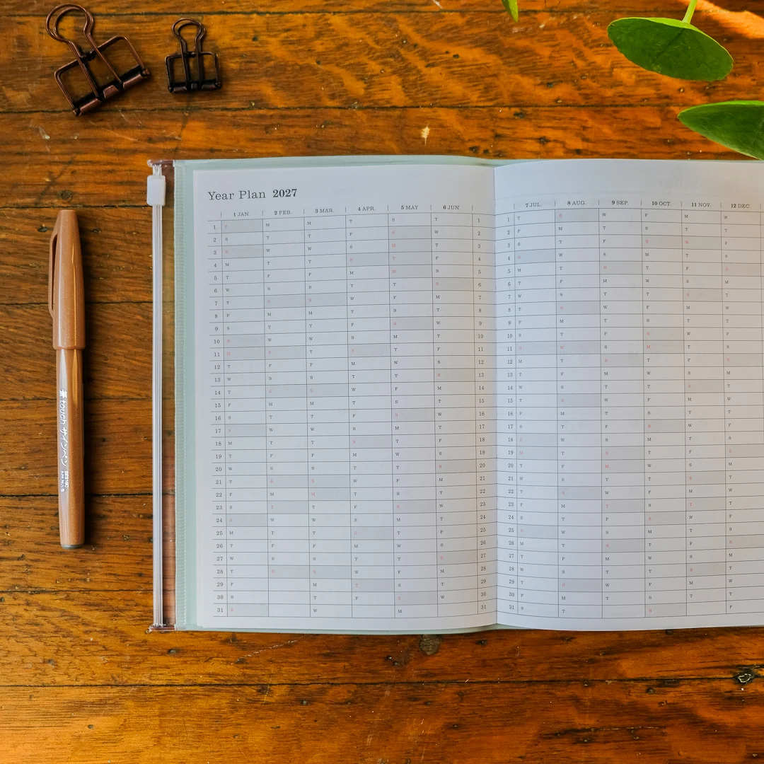 Clear B6 Storage.It 2027 Monthly Schedule