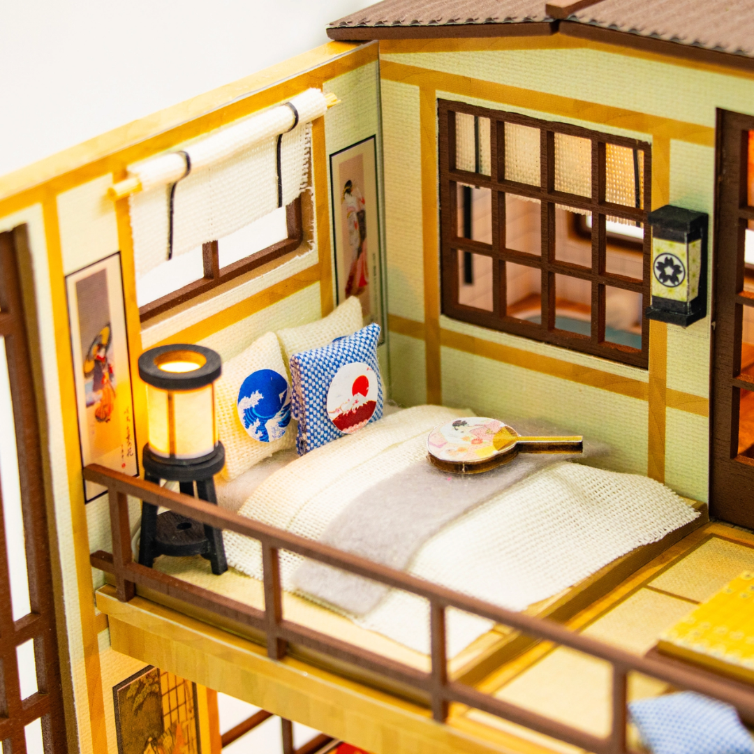 Hikari House DIY Miniature Kit