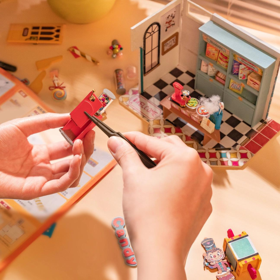 Rainbow Candy Shop DIY Miniature Kit