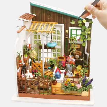 Miller's Garden DIY Miniature Kit